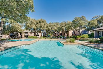 Long rectangular pool